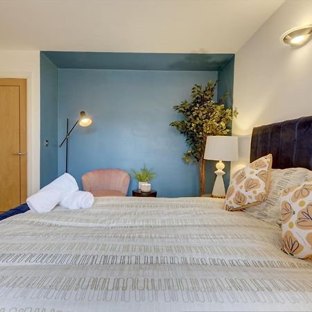 City Centre, 2 Bedroom, Secured Parking, 3 King Bed, Wifi Sleep 6 Guest Comfortable On Three King Size Beds, Jewellery Quarter , Birmingham City Centre , Allocated Secured Parking エクステリア 写真
