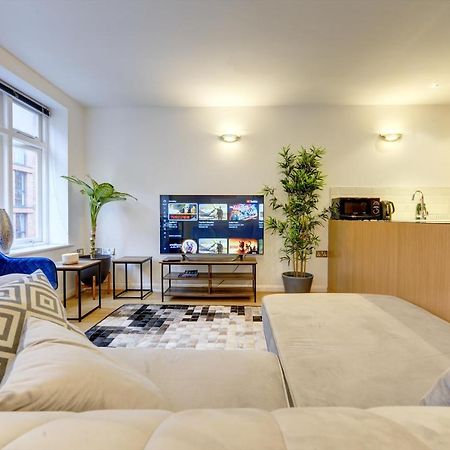 City Centre, 2 Bedroom, Secured Parking, 3 King Bed, Wifi Sleep 6 Guest Comfortable On Three King Size Beds, Jewellery Quarter , Birmingham City Centre , Allocated Secured Parking エクステリア 写真
