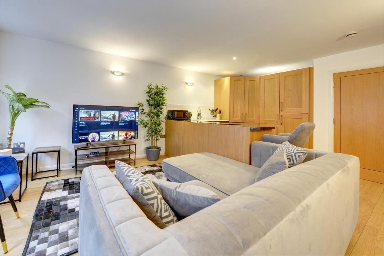 City Centre, 2 Bedroom, Secured Parking, 3 King Bed, Wifi Sleep 6 Guest Comfortable On Three King Size Beds, Jewellery Quarter , Birmingham City Centre , Allocated Secured Parking エクステリア 写真