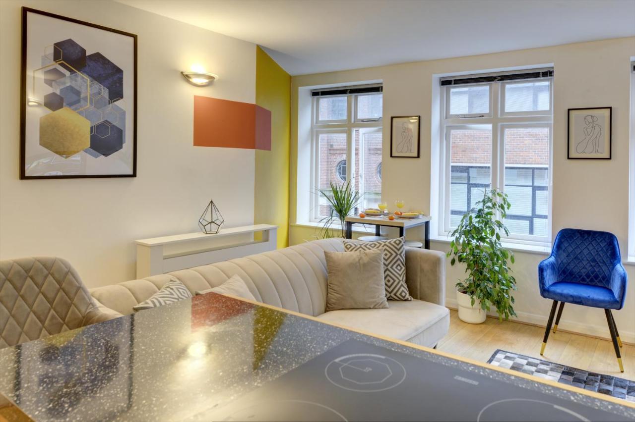 City Centre, 2 Bedroom, Secured Parking, 3 King Bed, Wifi Sleep 6 Guest Comfortable On Three King Size Beds, Jewellery Quarter , Birmingham City Centre , Allocated Secured Parking エクステリア 写真