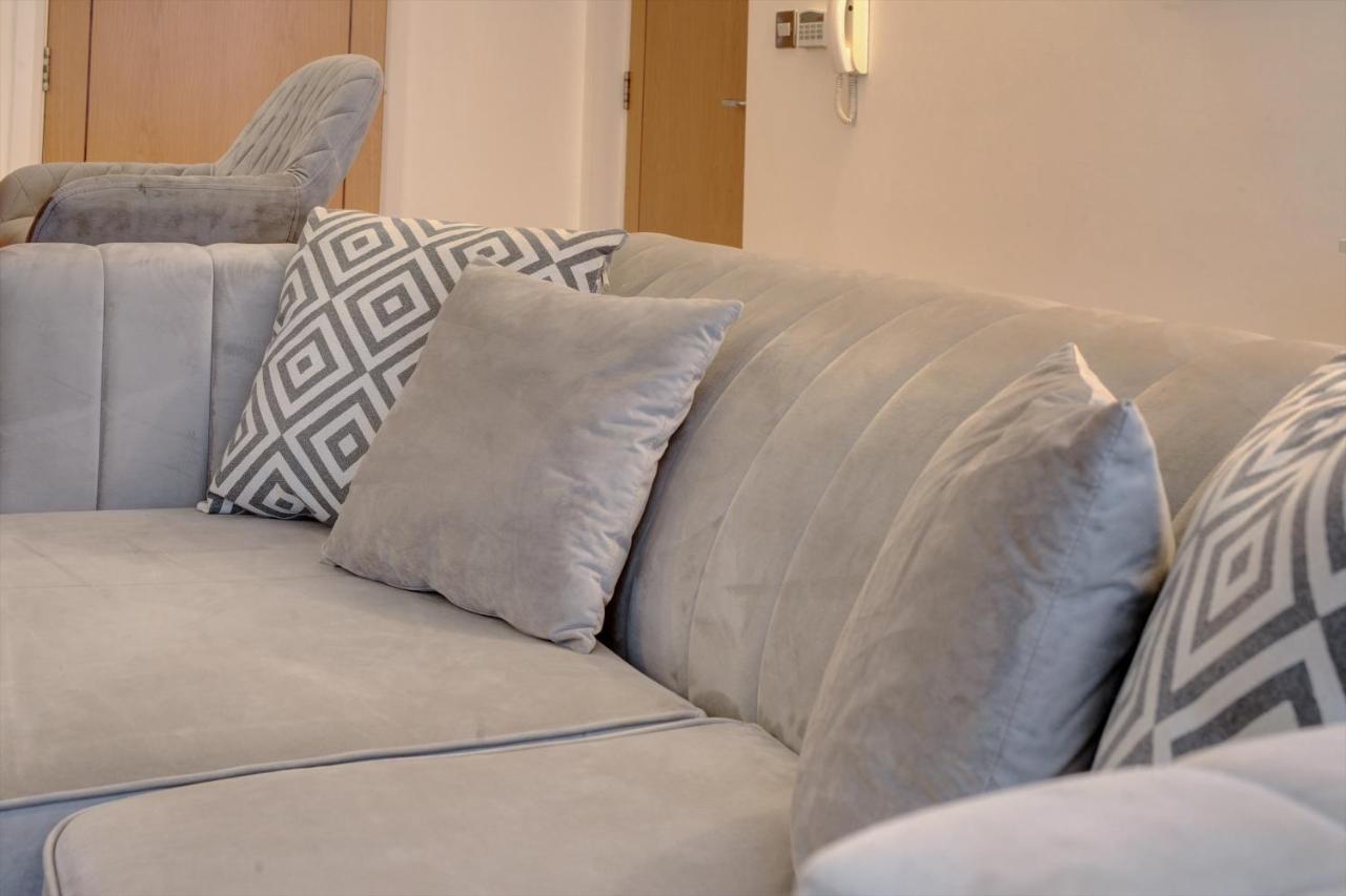 City Centre, 2 Bedroom, Secured Parking, 3 King Bed, Wifi Sleep 6 Guest Comfortable On Three King Size Beds, Jewellery Quarter , Birmingham City Centre , Allocated Secured Parking エクステリア 写真