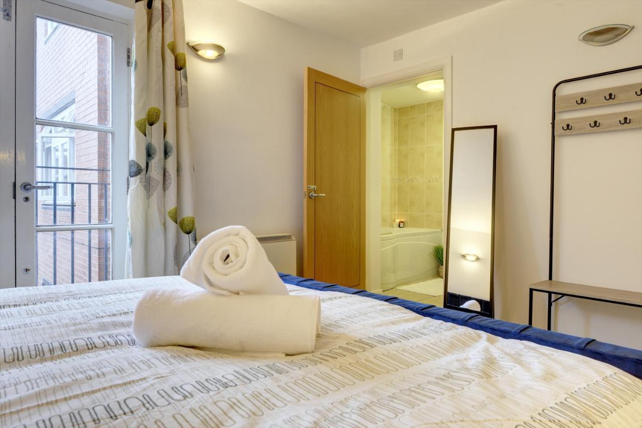 City Centre, 2 Bedroom, Secured Parking, 3 King Bed, Wifi Sleep 6 Guest Comfortable On Three King Size Beds, Jewellery Quarter , Birmingham City Centre , Allocated Secured Parking エクステリア 写真