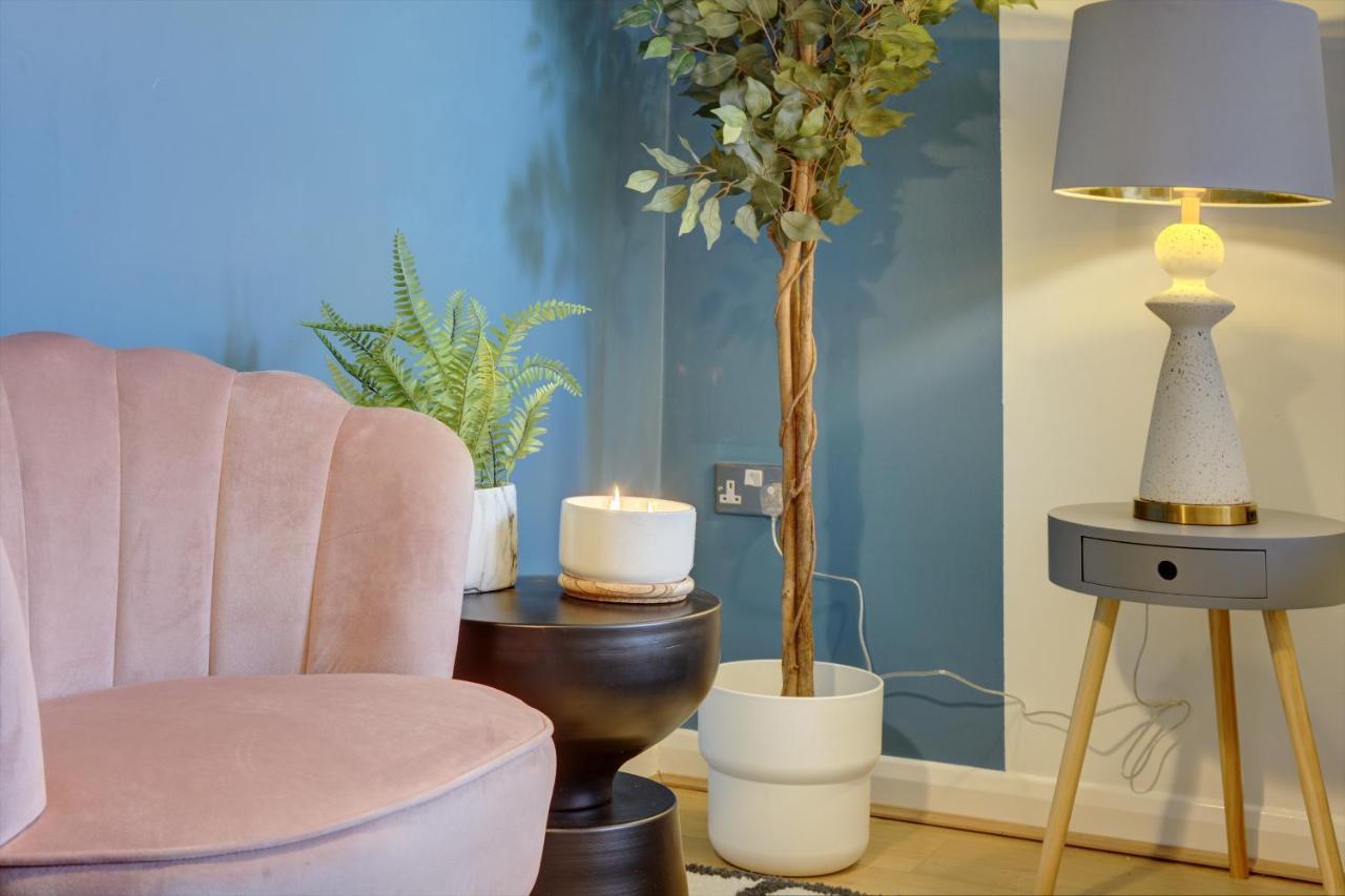 City Centre, 2 Bedroom, Secured Parking, 3 King Bed, Wifi Sleep 6 Guest Comfortable On Three King Size Beds, Jewellery Quarter , Birmingham City Centre , Allocated Secured Parking エクステリア 写真
