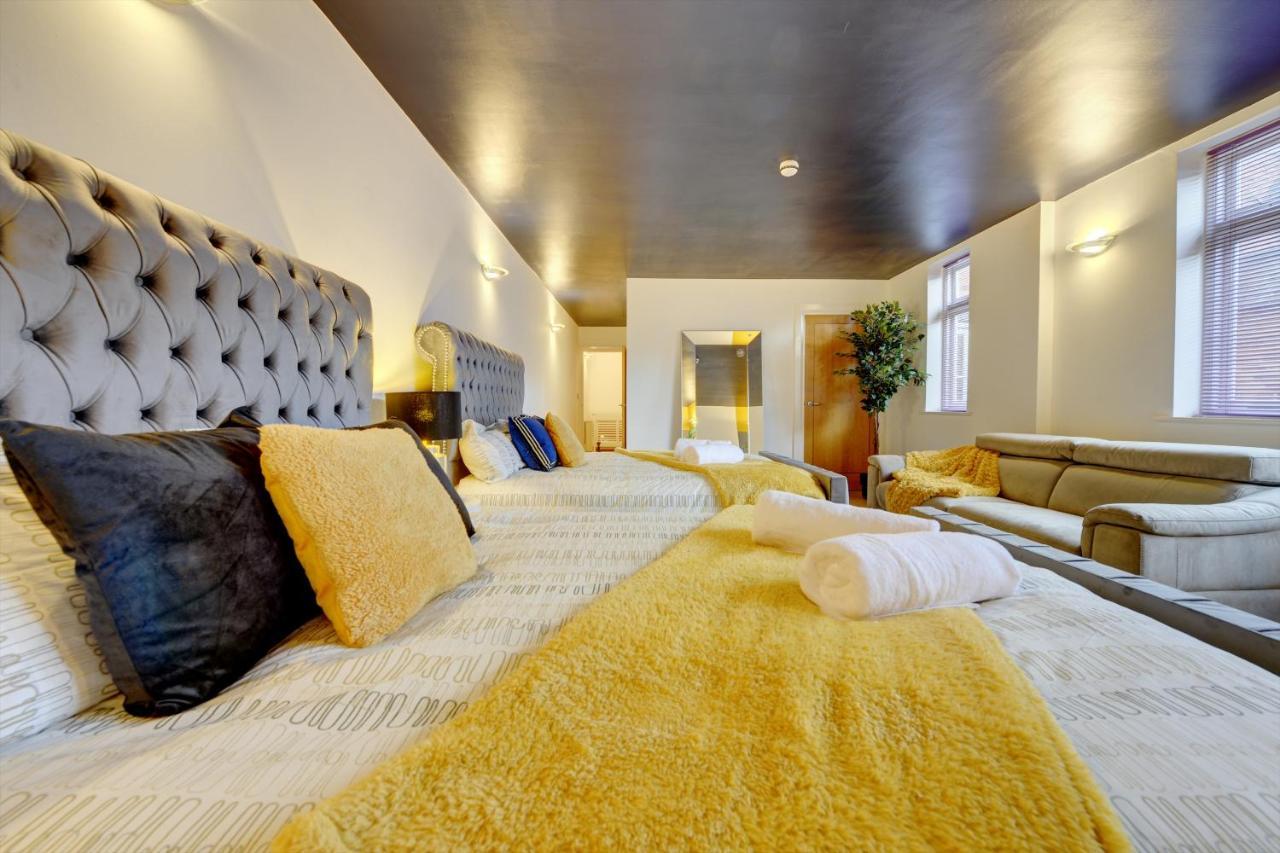 City Centre, 2 Bedroom, Secured Parking, 3 King Bed, Wifi Sleep 6 Guest Comfortable On Three King Size Beds, Jewellery Quarter , Birmingham City Centre , Allocated Secured Parking エクステリア 写真